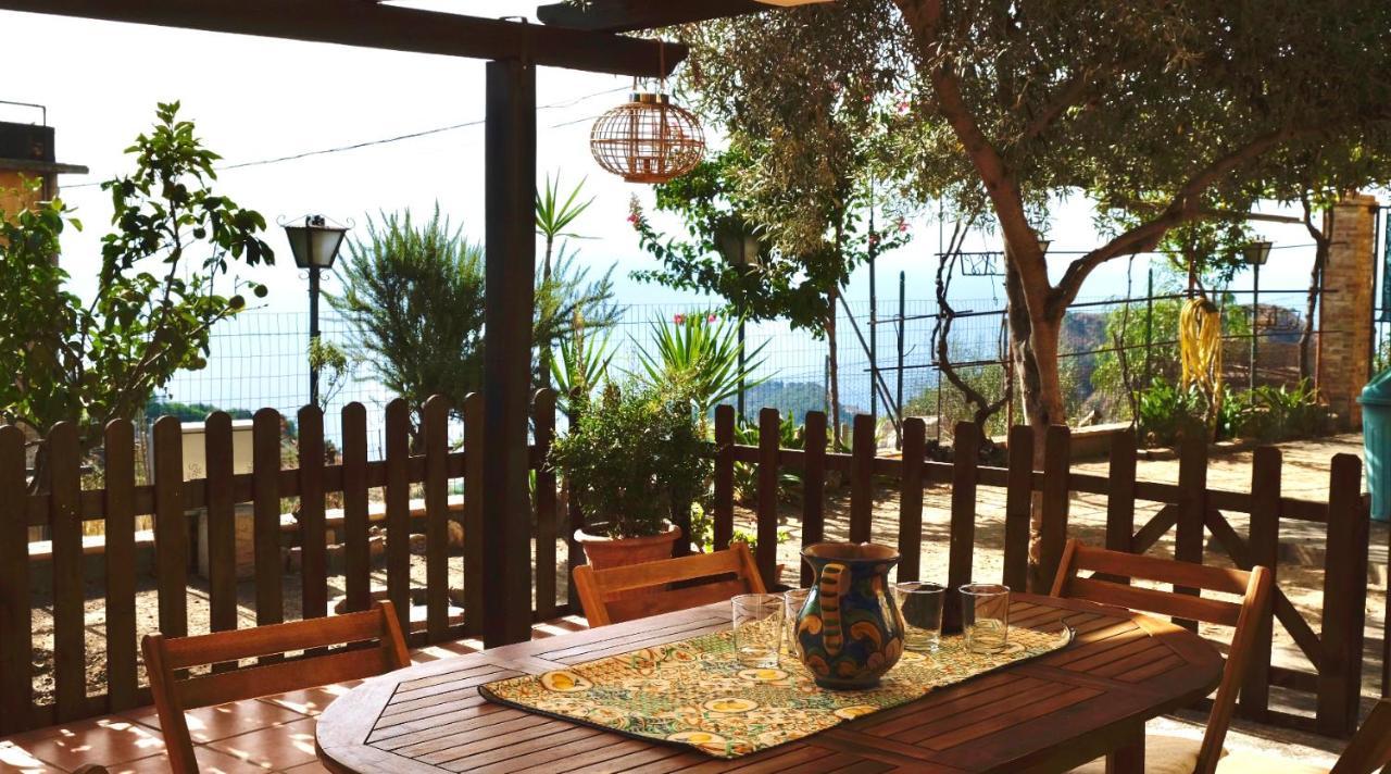 Casa Vacanze Marale Castelmola Buitenkant foto